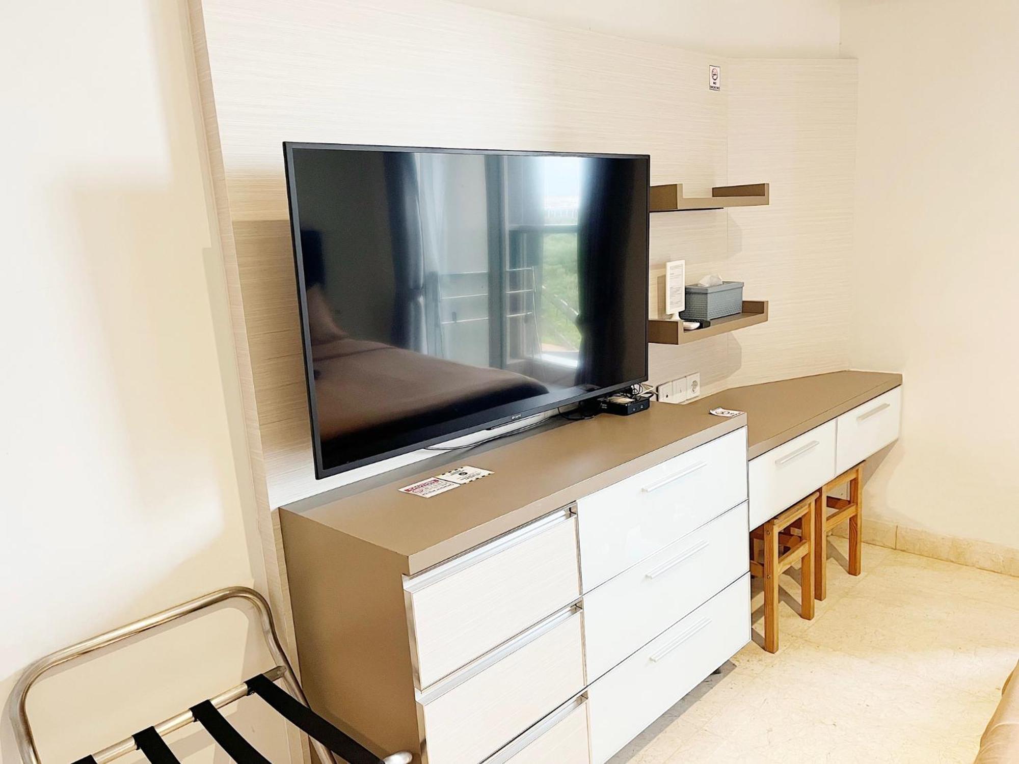 Gold Coast Pik Sea View Apartments By Longesuites Giacarta Camera foto