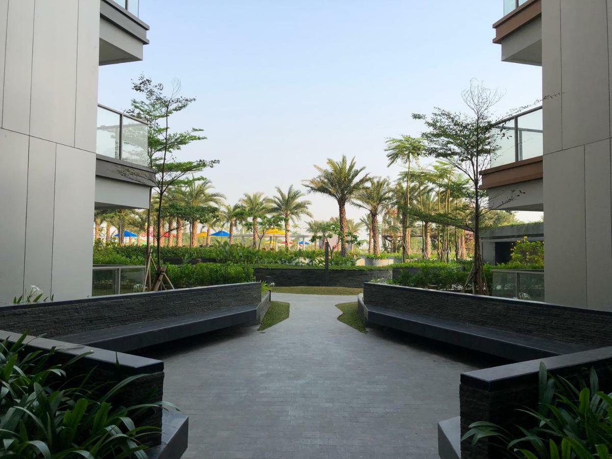 Gold Coast Pik Sea View Apartments By Longesuites Giacarta Esterno foto