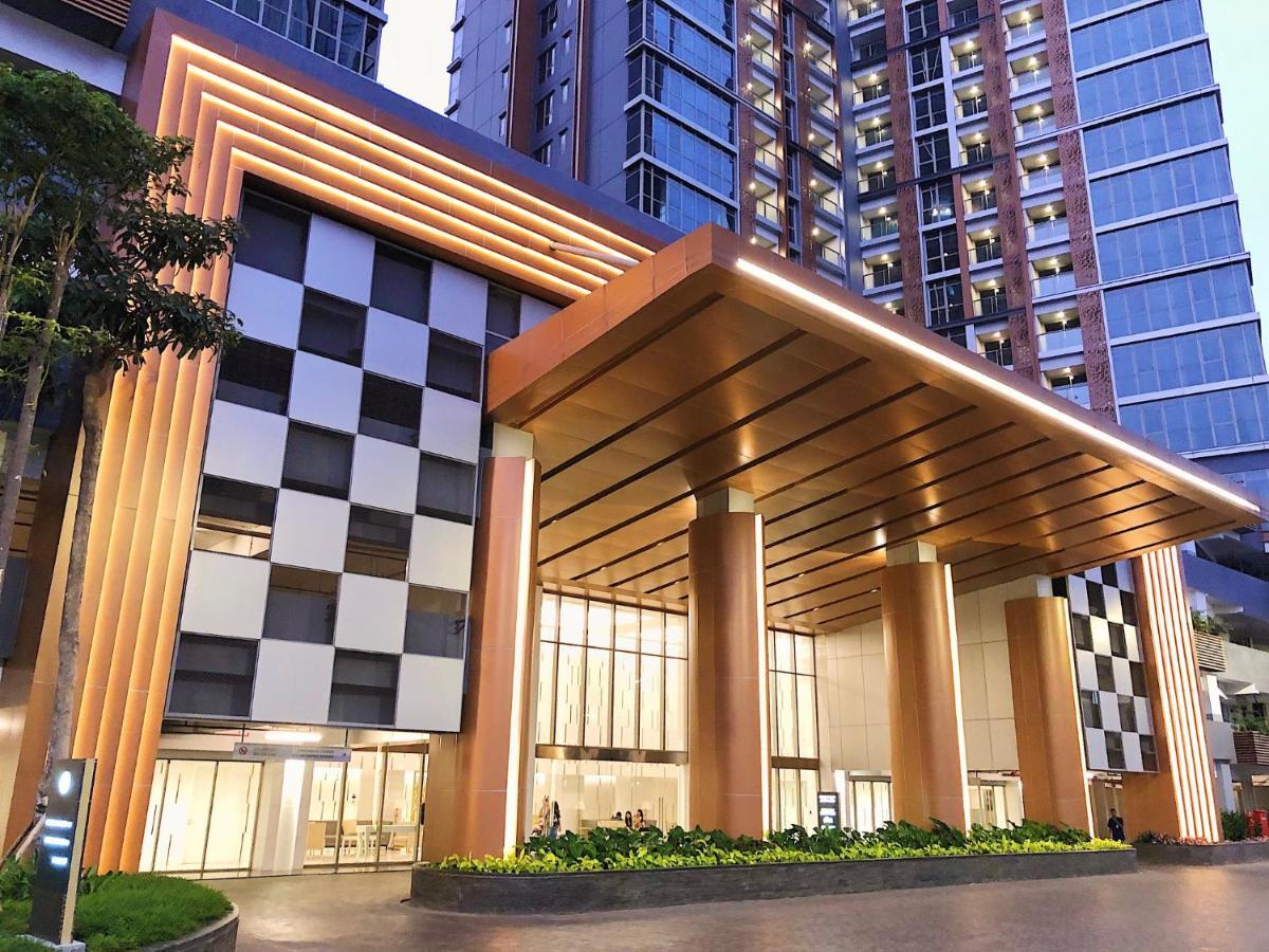Gold Coast Pik Sea View Apartments By Longesuites Giacarta Esterno foto