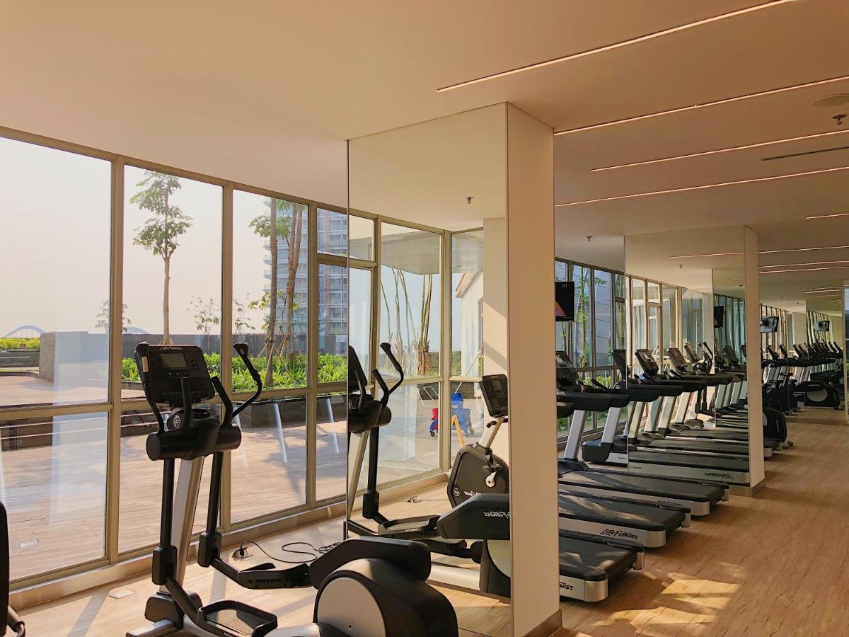 Gold Coast Pik Sea View Apartments By Longesuites Giacarta Esterno foto