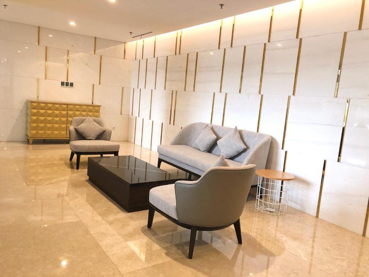 Gold Coast Pik Sea View Apartments By Longesuites Giacarta Esterno foto