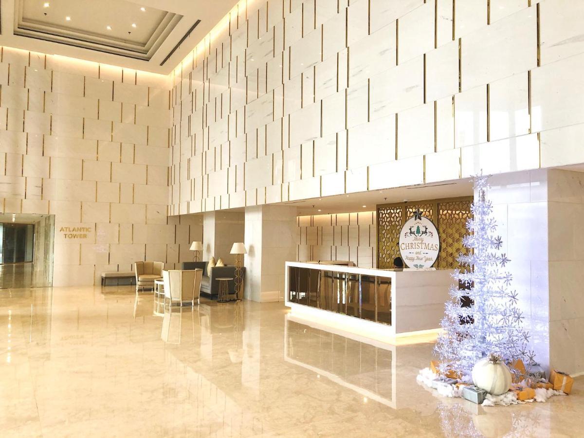 Gold Coast Pik Sea View Apartments By Longesuites Giacarta Esterno foto